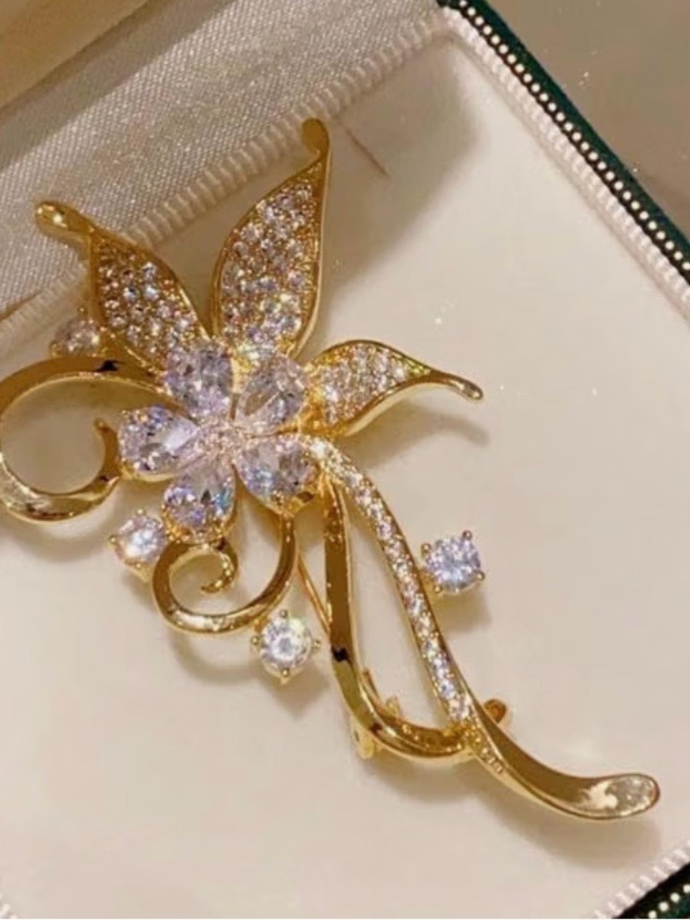 Gold Floral Crystal Brooch - Elegant Women's Jewelry